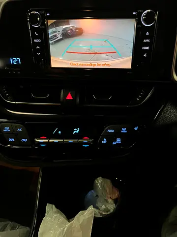 صورة 12 لـ 2019 Toyota C-HR