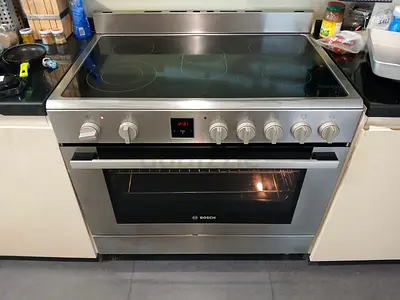 Bosch five burner cooker electric ceramic 90cm