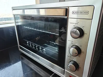 Electric Oven black n decker