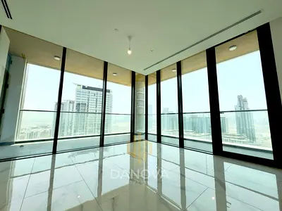 PANORAMIC SKYLINE VIEWS | BIGGEST LAYOUT | HIGH FLOOR