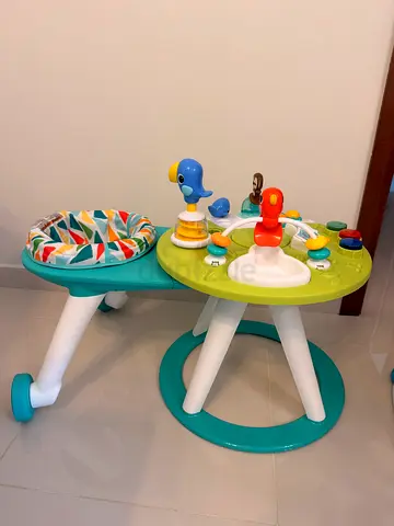 Walk-around activity center and table 2-in-1