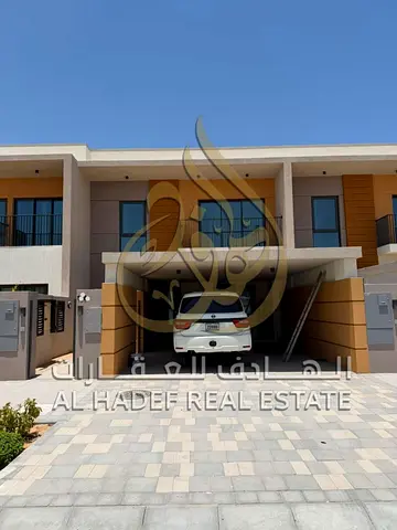 🏡 فيلا جديدة للإيجار في الزاهية – عجمان ✨ أول ساكن | تصميم عصري | مساحات واسعة | موقع مميز فرصة مميزة لاستئجار فيلا جديدة بالكامل في منطقة الزاهية بع