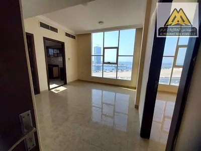 Panoramic sea view Central air conditioning Closed kitchen Suitable space Family building
