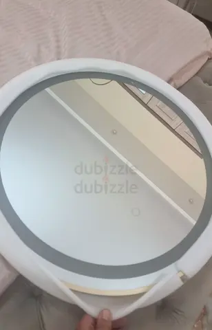 Mirror with led