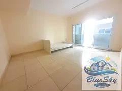 Super offer 2bhk with balcony close hall near to park just rent 36k