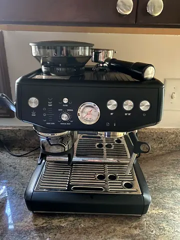 the Barista Express™ Impress BLACK EDITION