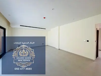 فيلا جديدة كليًا | 4 غرف نوم ماستر | غرفة خادمة | حديقة خاصة