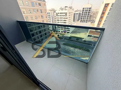 Ready To Move Specious 1/BR Apart With All Amenities 10Min To Metro