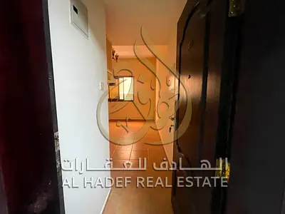 استوديو للإيجار السنوي في المجرة (ثاني ساكن) بجوار الكورنيش مع تكييف وغاز مركزي