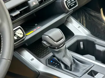 صورة 9 لـ 2026 Toyota RAV 4