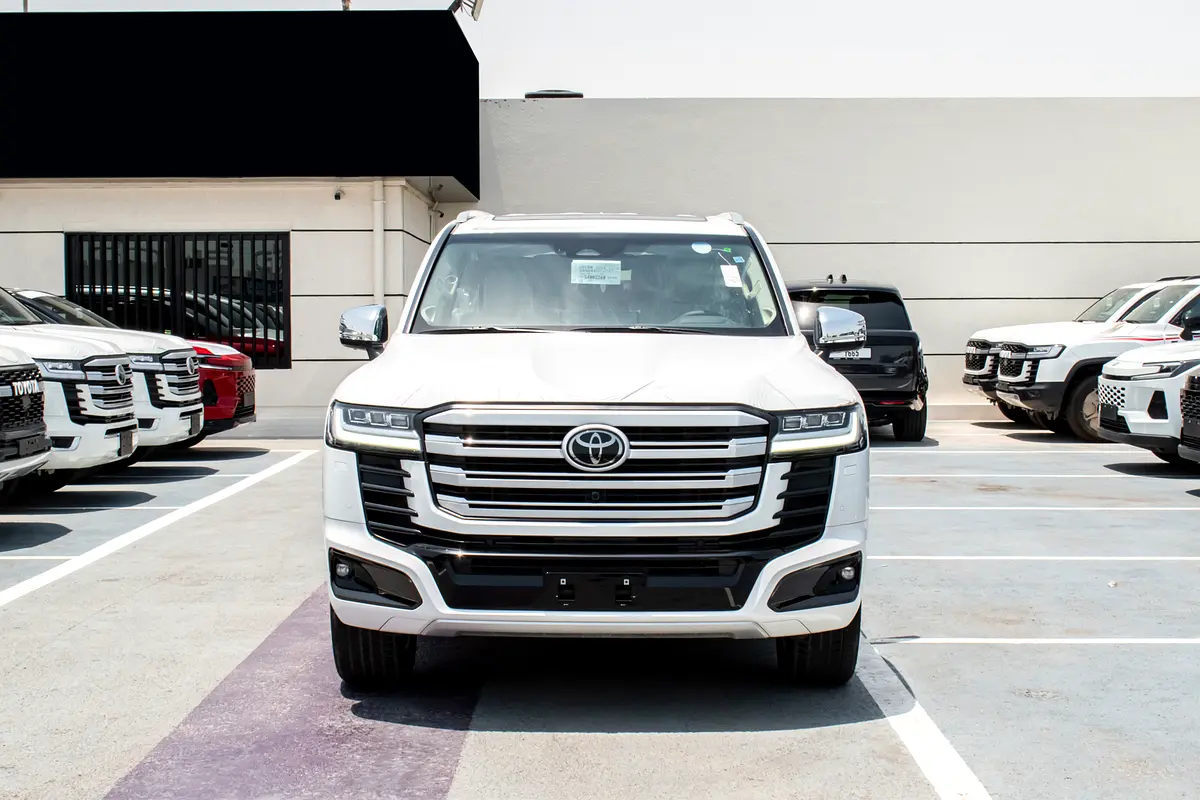 Toyota Land Cruiser 2025 — photo 1 of 19