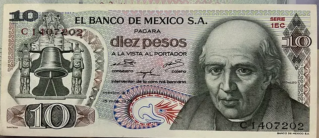 Vintage Mexico 10 Pesos Banknote (1977) – Flawless UNC Condition