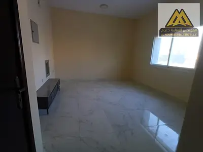 غرفه وصاله \مساحه كبيره \موقع مميز \قريبه من جميع الخدمات