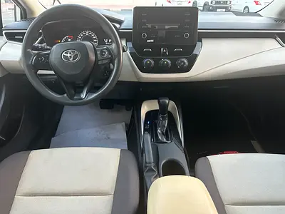 2021 Toyota COROLLA photo 4