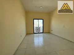 Spacious apartment with a balcony, stunning views, and central air conditioning in the heart of Al N