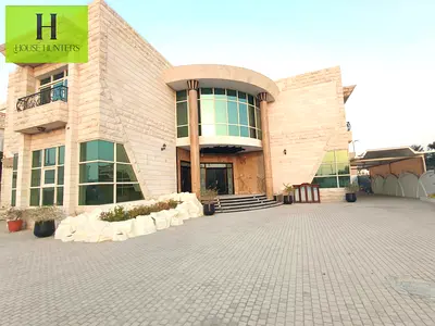 Luxury 6BR Private Pool Garden Al Falaj