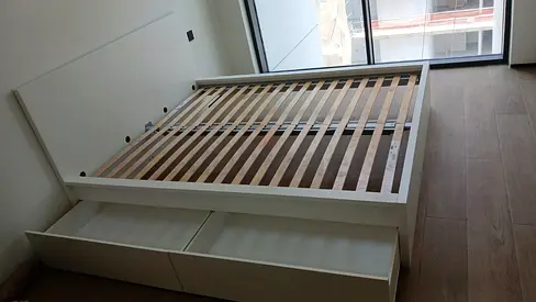 Ikea malm queen size bed with matttess and 2 storage drawers