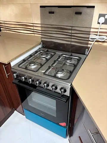 Gas oven with grill - good working condition
