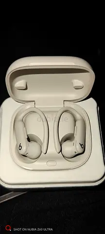 Beats Powerbeats Pro2 wireless earphones - Ivory