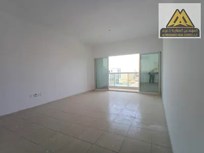 مساحة مناسبة | تصميم عملي | بلكونة | صالة منفصلة | تكييف مركزي | موقع حيوي | صيانة مجانية على المالك | قريب من جميع الخدمات | سهولة الوصول للشارقة