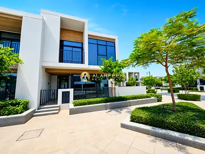 Corner Unit | Multiple Cheques | Spacious 4Br