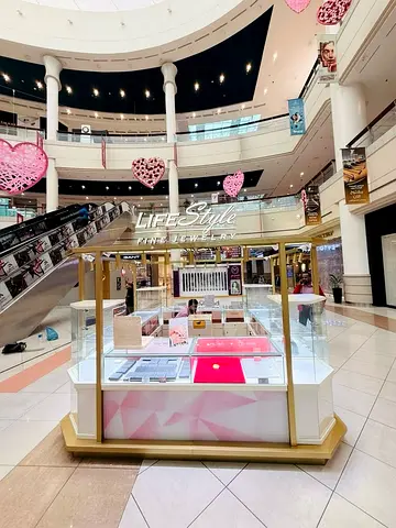 Luxury jewellery kiosk