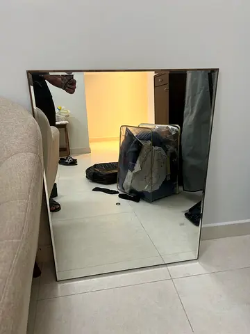 Urgently selling Mirror