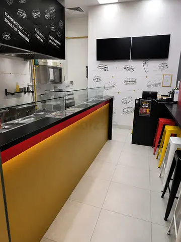 Cafeteria for Sale in Oud Metha – Fully Fitted, Operational, AED 250,000