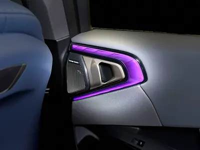 2025 BMW X3 — миниатюра 18