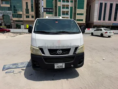 Nissan Urvan 2015 Standard GCC Specs with Chiller
