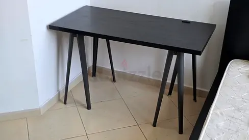 IKEA LAGKAPTEN Study Table 120x70 cms
