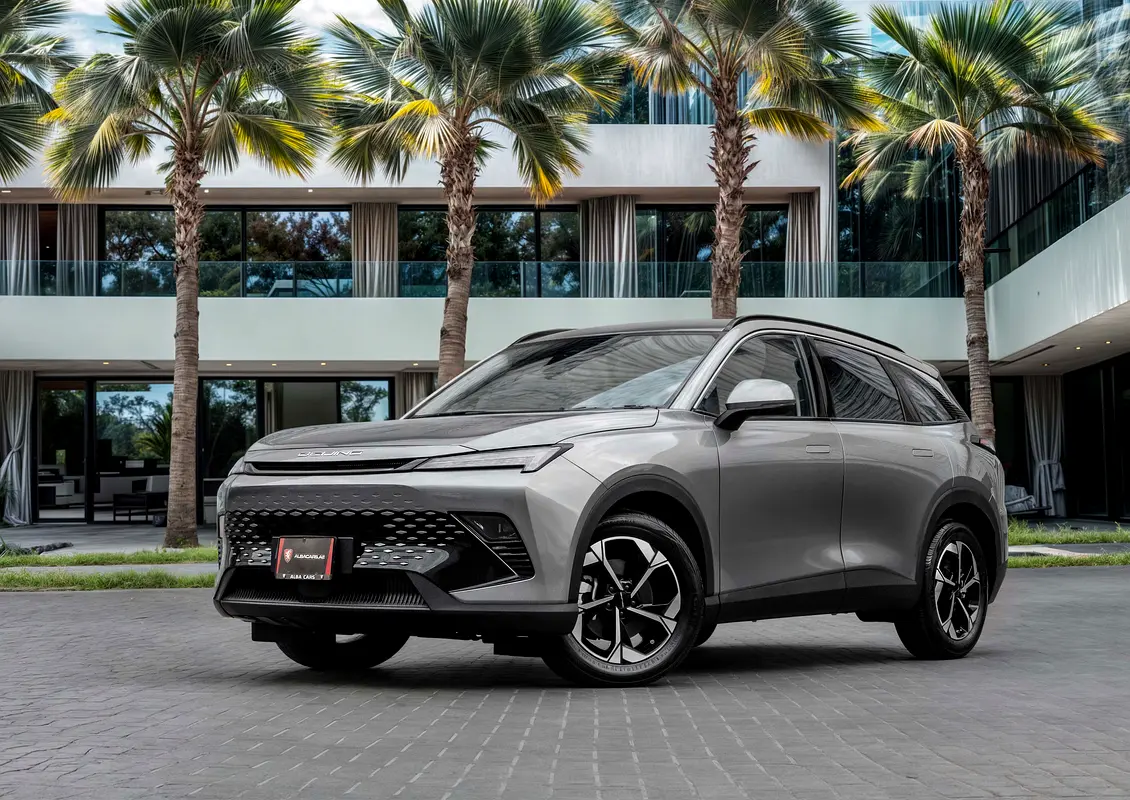 Baic X55 2024 — photo 1 of 14