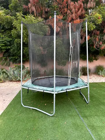 Large Outdoor Garden Trampoline with Safety Net Enclosure