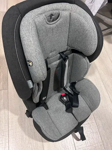 Infant Car Seat (rear-facing) - kinderkraft excellent Condition
