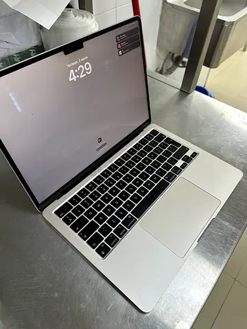 Mackbook