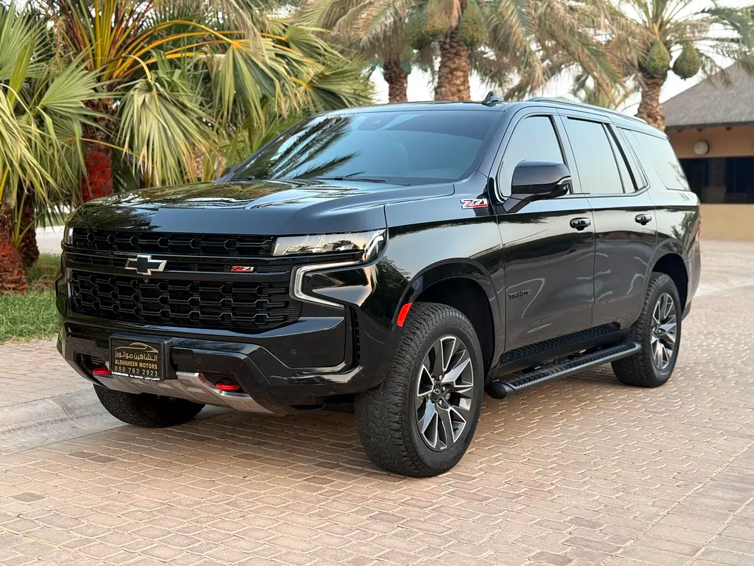 Chevrolet Tahoe 2023 — photo 1 of 13