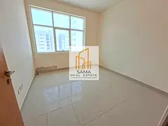 Today hot offer 1bhk apartment close to madina shopping center 30k