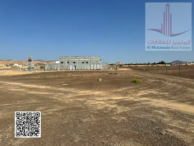 للبيع بعجمان ارض سكنيه بمصفوت 11 زاوية شارعين مساحه 417 متر - 4488 قدم تصريح سكني خاص G + 1 مطلوب 180 الف
