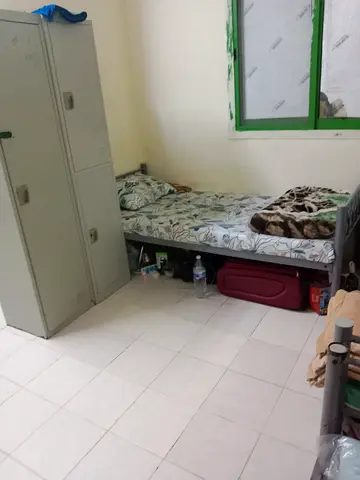 Executive bachelor bed space for rent