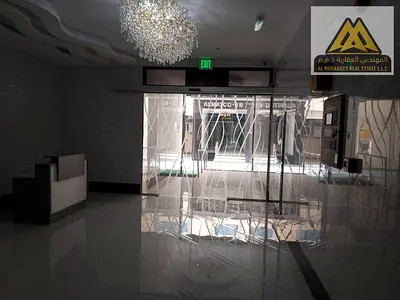 غرفة وصاله بمساحه كبيره مع بلكونه باطلاله مفتوحه بمنطقة عجمان الصناعية بجوارجميع الخدمات