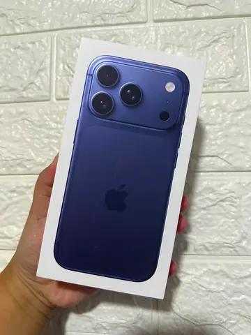 IPHONE 17 PRO 512GB (Brand New and Sealed)
