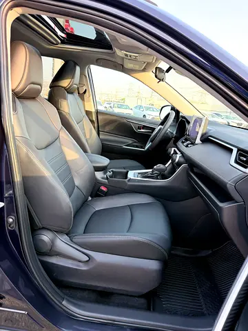 صورة 10 لـ 2025 Toyota RAV 4