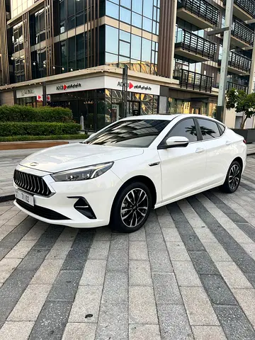 URGENT PRICE!!! JAC J7 Luxury 2025 GCC Specs - 1.5T Turbo