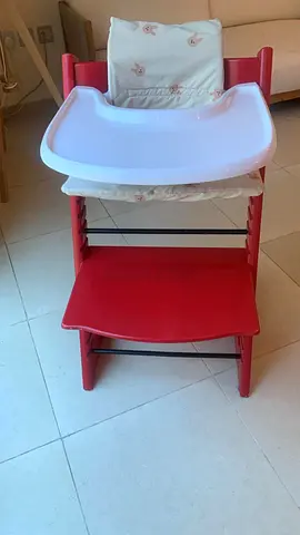 Adjustable Wooden Baby High Chair with Removable Tray - Red