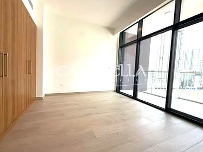 Flexible Chqs | Canal View | with White Goods