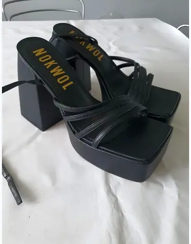 Black platform heeled sandals - size 39, Excellent condition