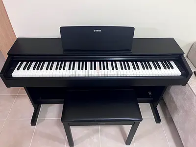Yamaha Arius YDP-103 digital piano console with bench - excellent condition