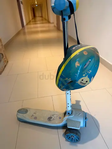 Kids 3-Wheel Adjustable Scooter with Removable Seat and Safety Handle