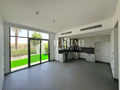 SINGLE ROW | WELL MAINTAINED | VACANT SOON