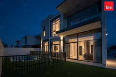 Vacant | Private pool | Near Park